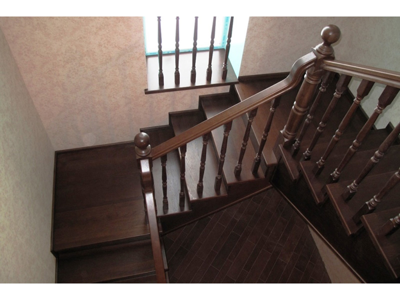 Деревянная лестница под ключ D 1025