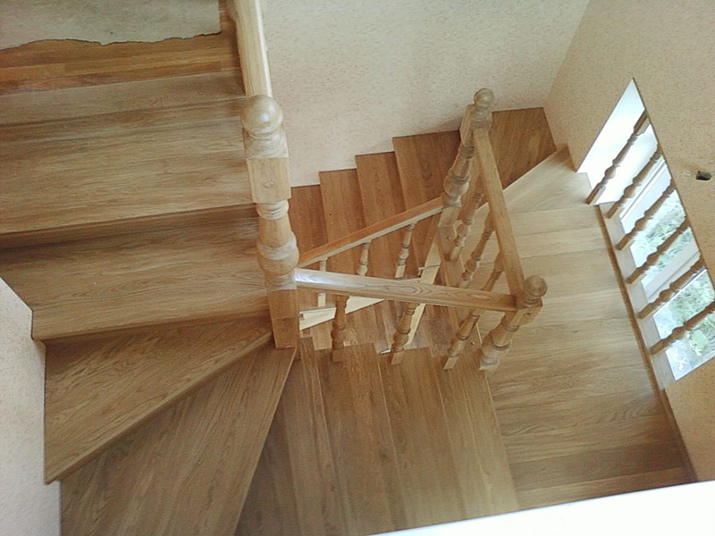 Деревянная лестница под ключ D 1029