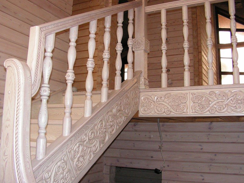 Деревянная лестница под ключ D 1030