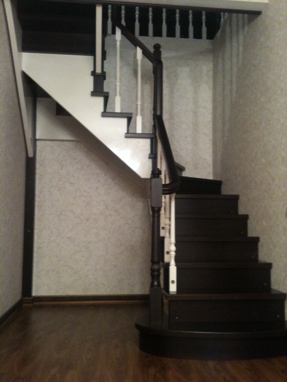 Деревянная лестница под ключ D 1046
