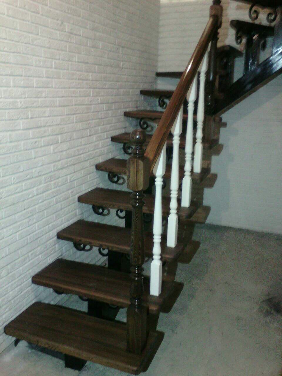 Деревянная лестница под ключ D 1050
