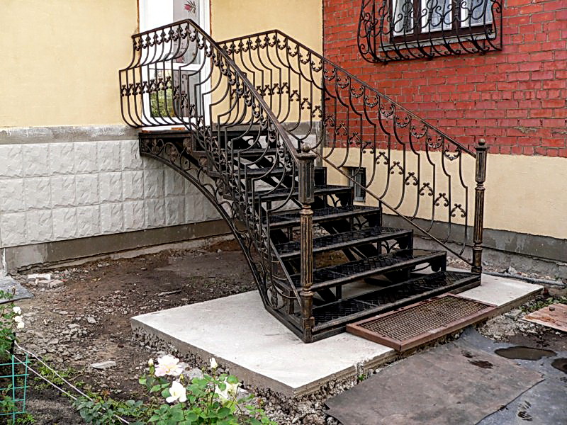 Кованая каркасная лестница N 3-4062