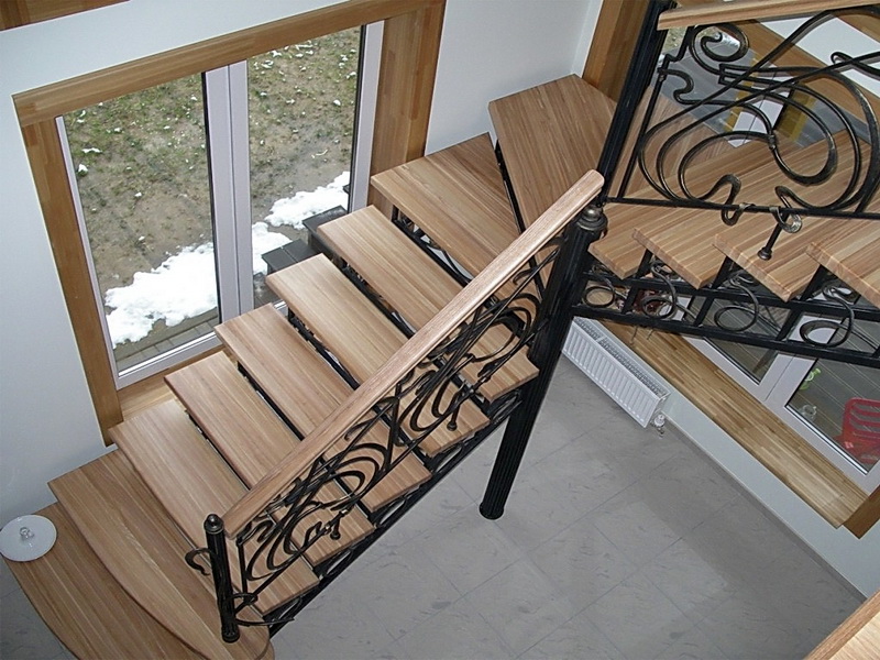 Кованая каркасная лестница N 3-4063