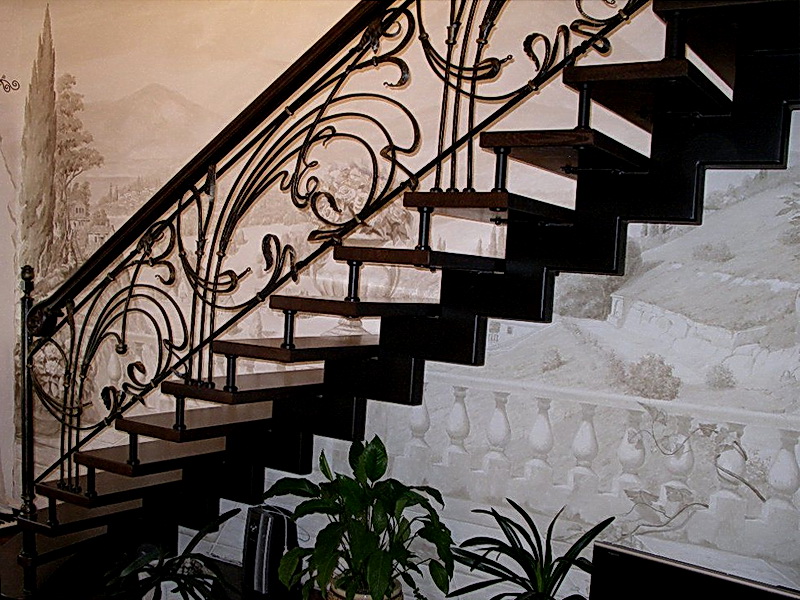 Кованая каркасная лестница N 3-4068