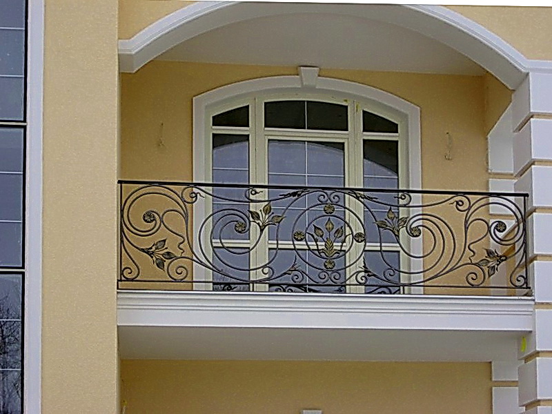 Кованые балконные ограждения N 4004