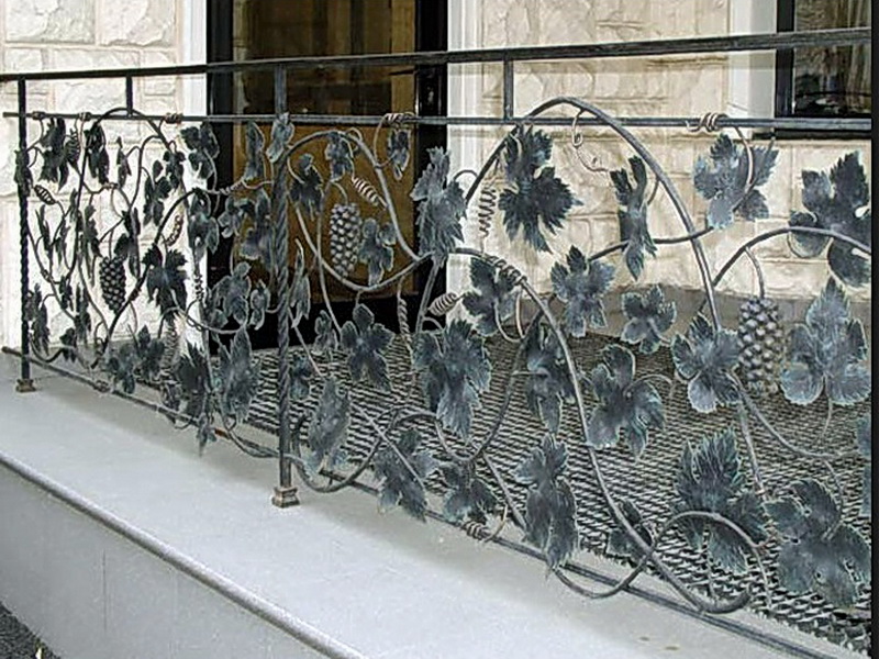 Кованые балконные ограждения N 4010