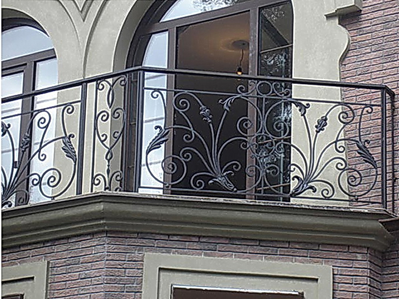 Кованые балконные ограждения N 4018