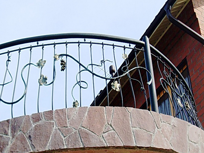 Кованые балконные ограждения N 4029