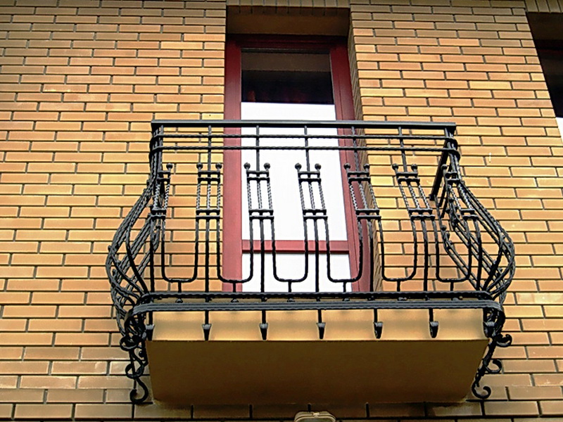 Кованые балконные ограждения N 4035