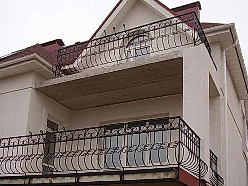 Кованые балконные ограждения N 4040