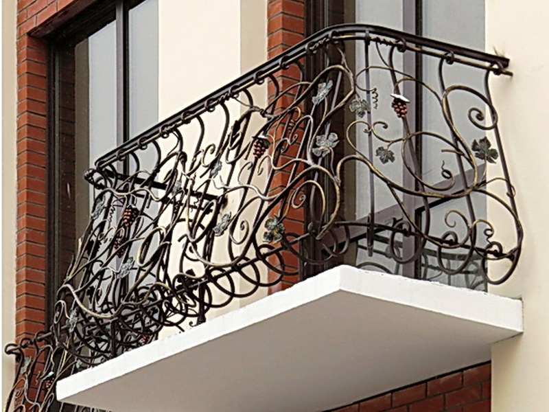 Кованые балконные ограждения N 4043