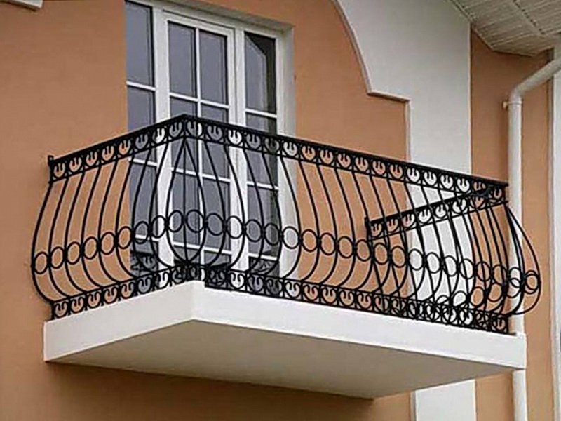 Кованые балконные ограждения N 4047