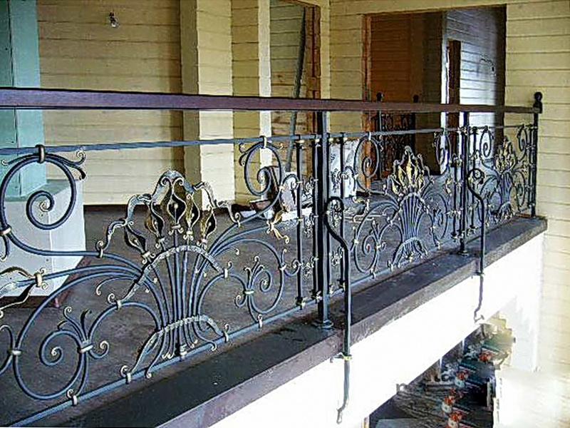 Кованые балконные ограждения N 4055