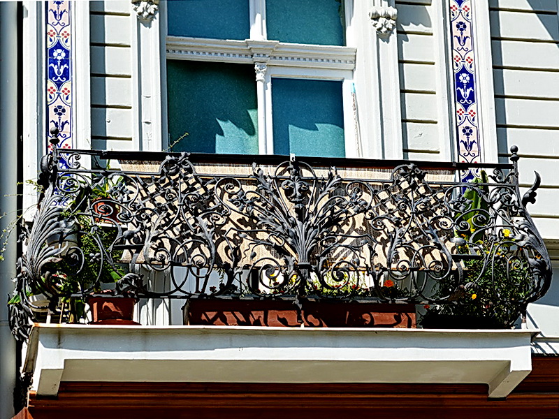 Кованые балконные ограждения N 4098