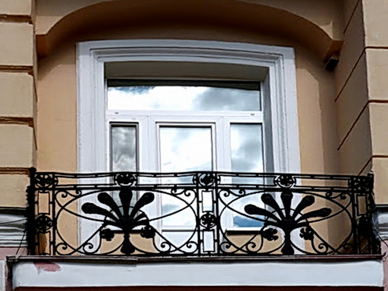 Кованые балконные ограждения N 4102
