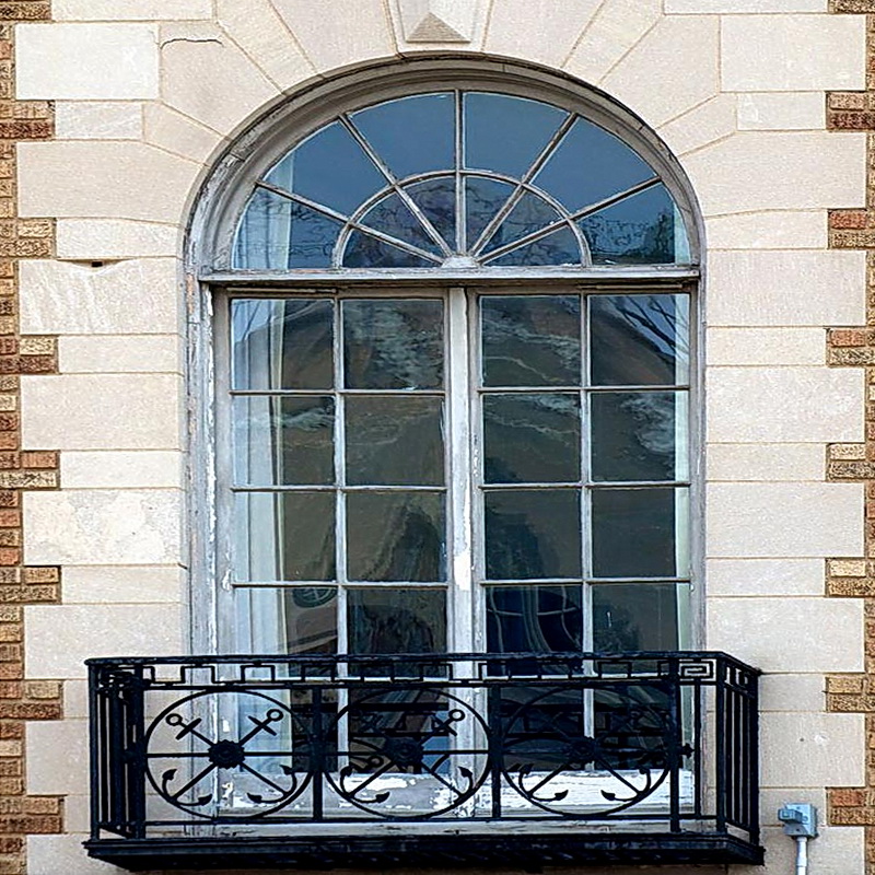 Кованые балконные ограждения N 4112