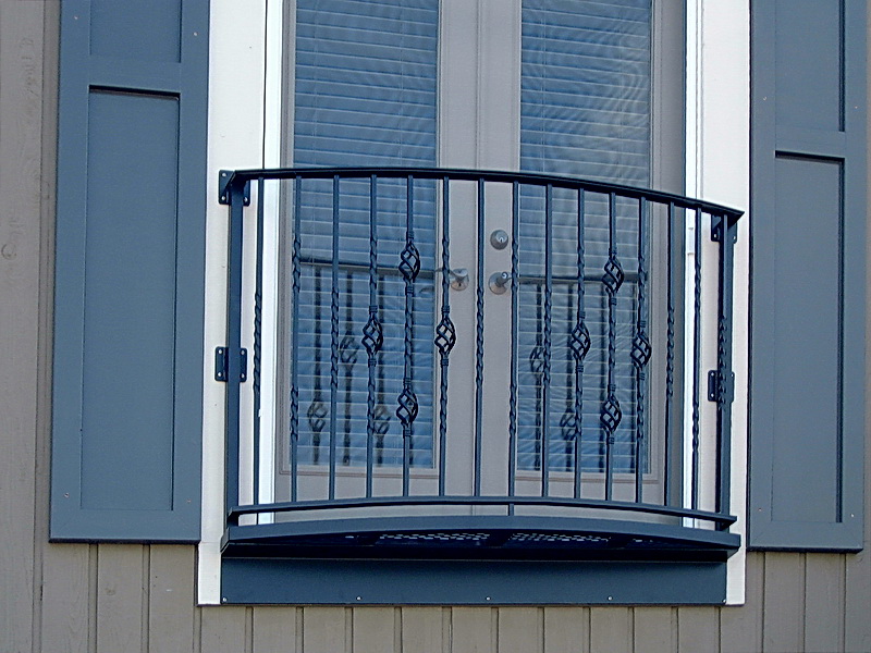 Кованые балконные ограждения N 4125