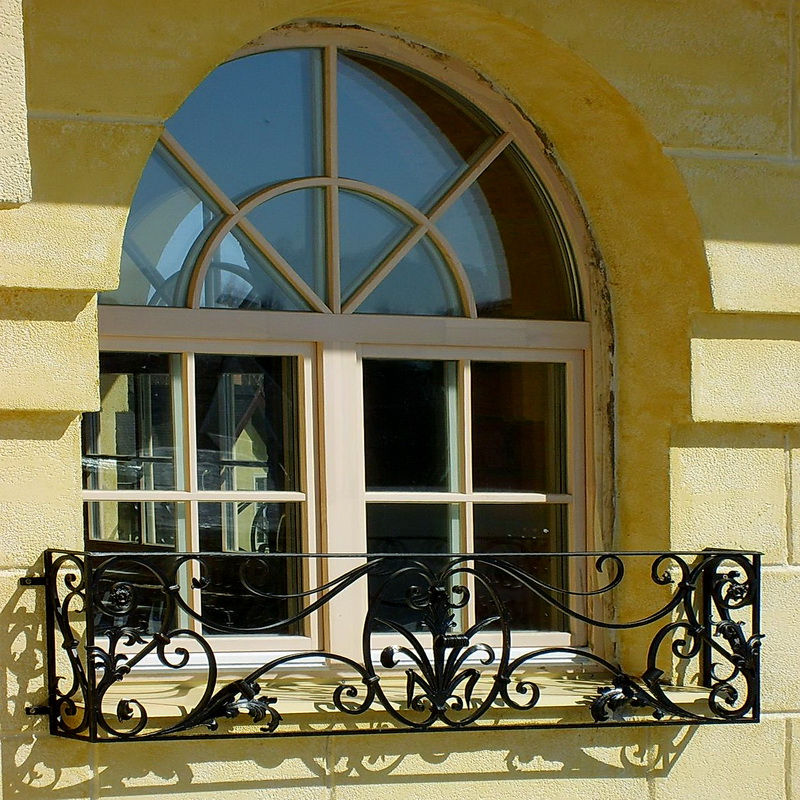 Кованые балконные ограждения N 4135