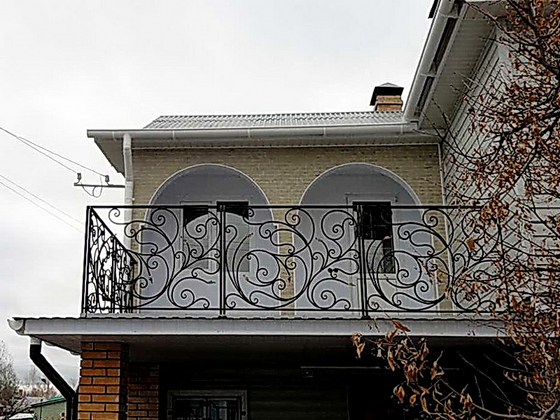 Кованые балконные ограждения N 4150