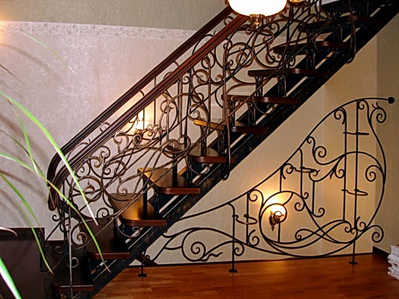 Кованая каркасная лестница N 3-4001