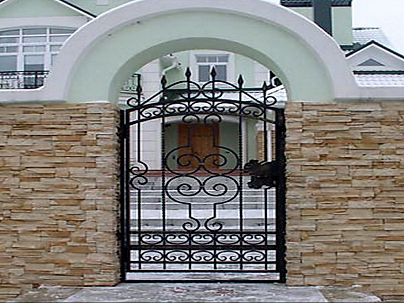Кованая входная дверь N 2003