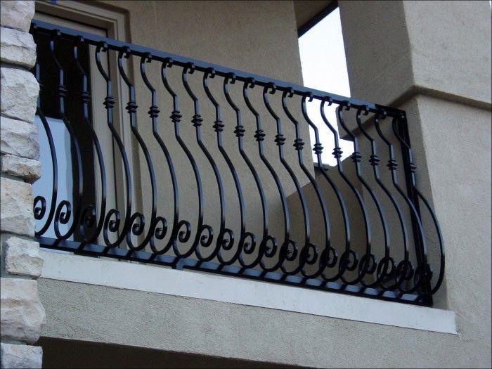Разновидности форм кованых балконов